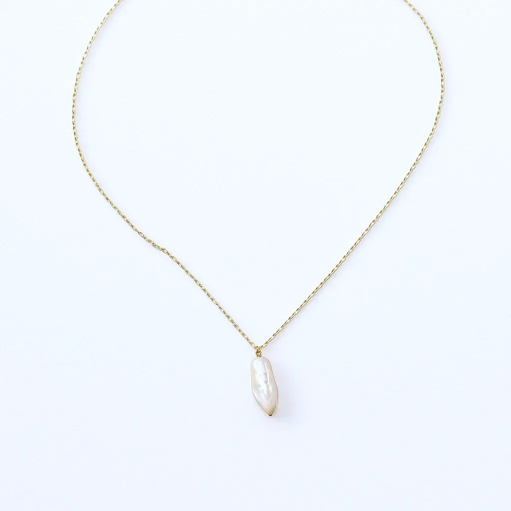 Perla Céleste Pendant Baroque Pearl Drop Necklace