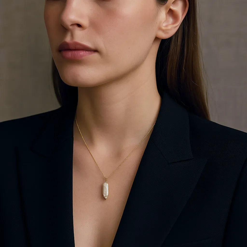 Perla Céleste Pendant Baroque Pearl Drop Necklace