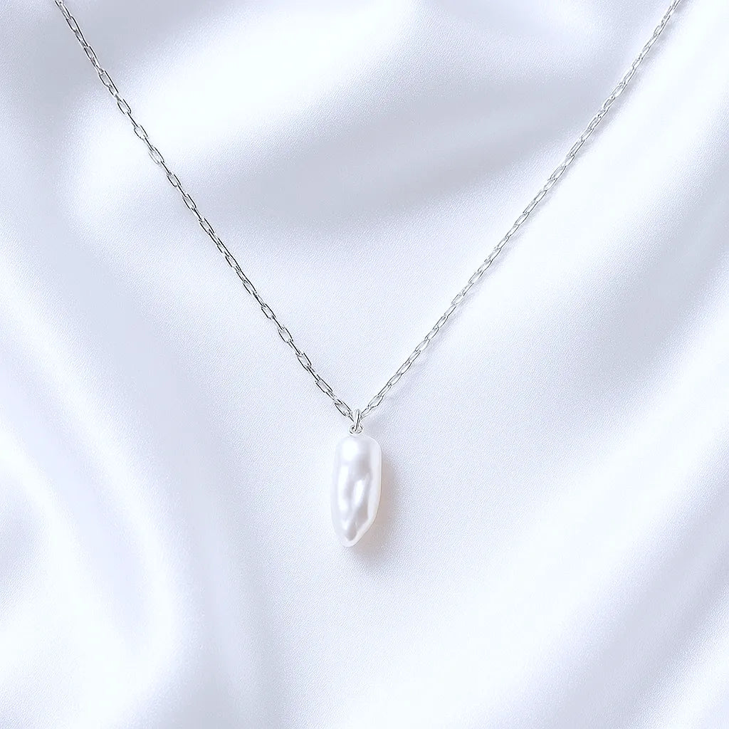 Perla Céleste Silver Pendant Baroque Pearl Drop Necklace