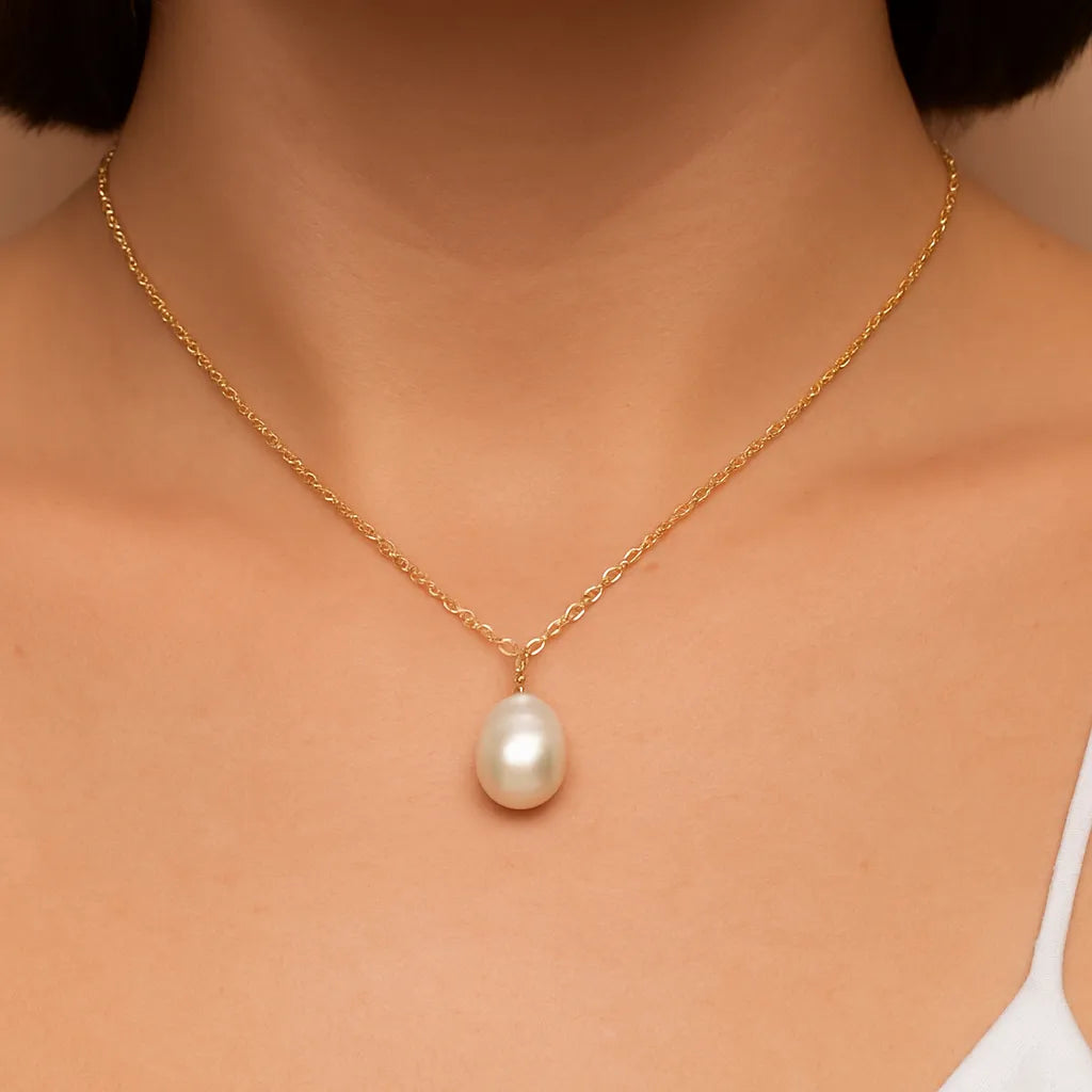Voile d’Or Single Classic Pearl Necklace