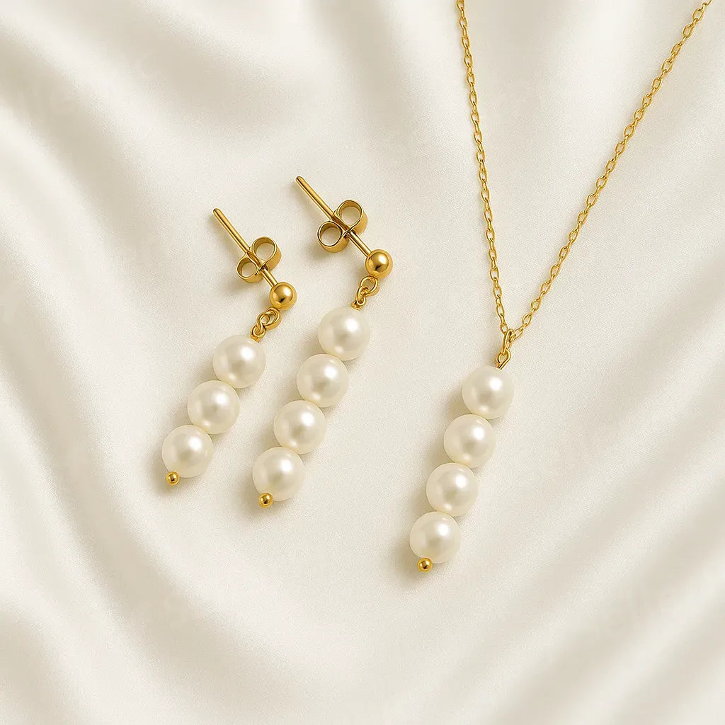Vent Saphir Stud Earrings & Vent Saphir Pearl Necklace Set