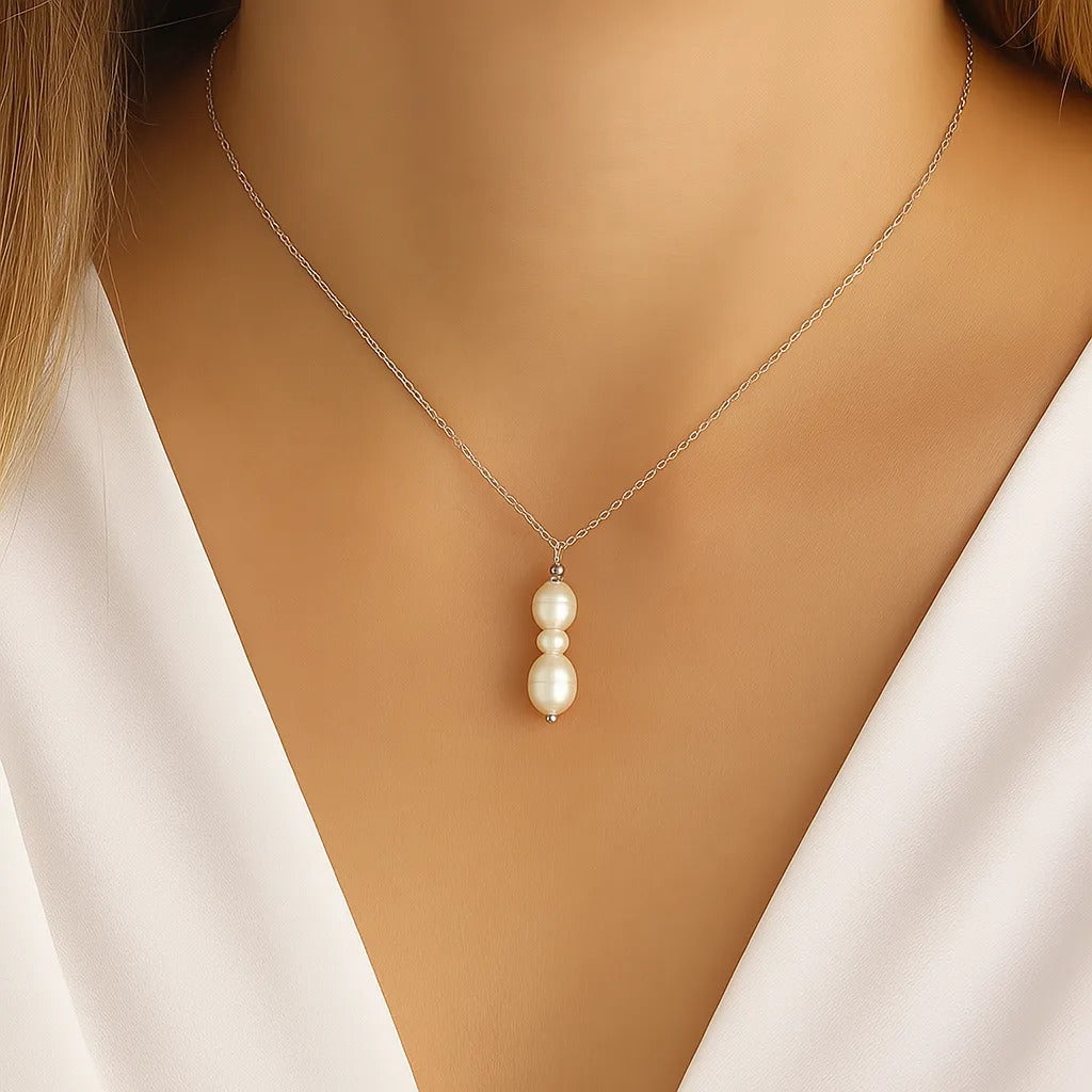 Saphire Nuit Silver Pearl Necklace