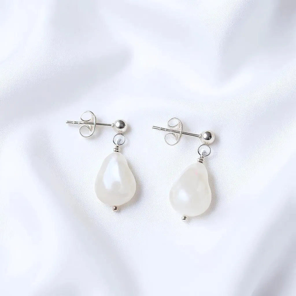 Vita Perlata Silver Stud Drop Earrings