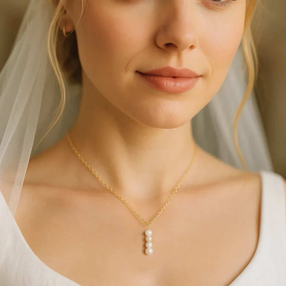 Vent Saphir Baroque Pearl Choker Necklace