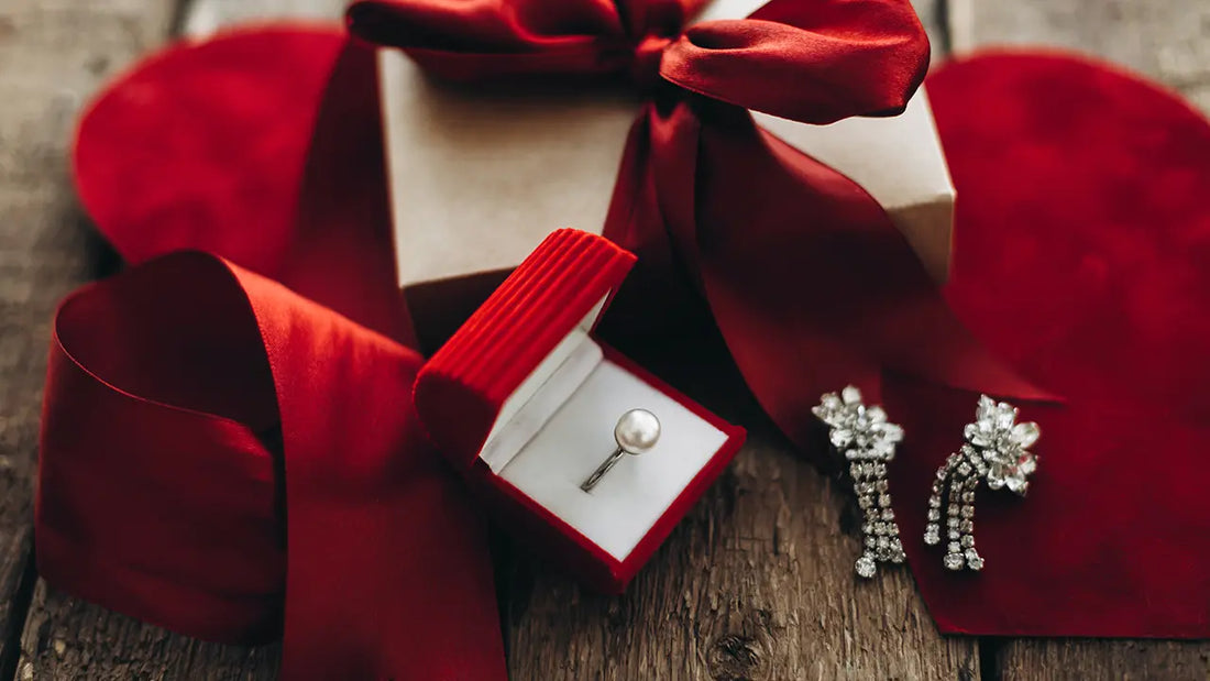 Jewelry Gifts | How to Choose the Perfect Piece