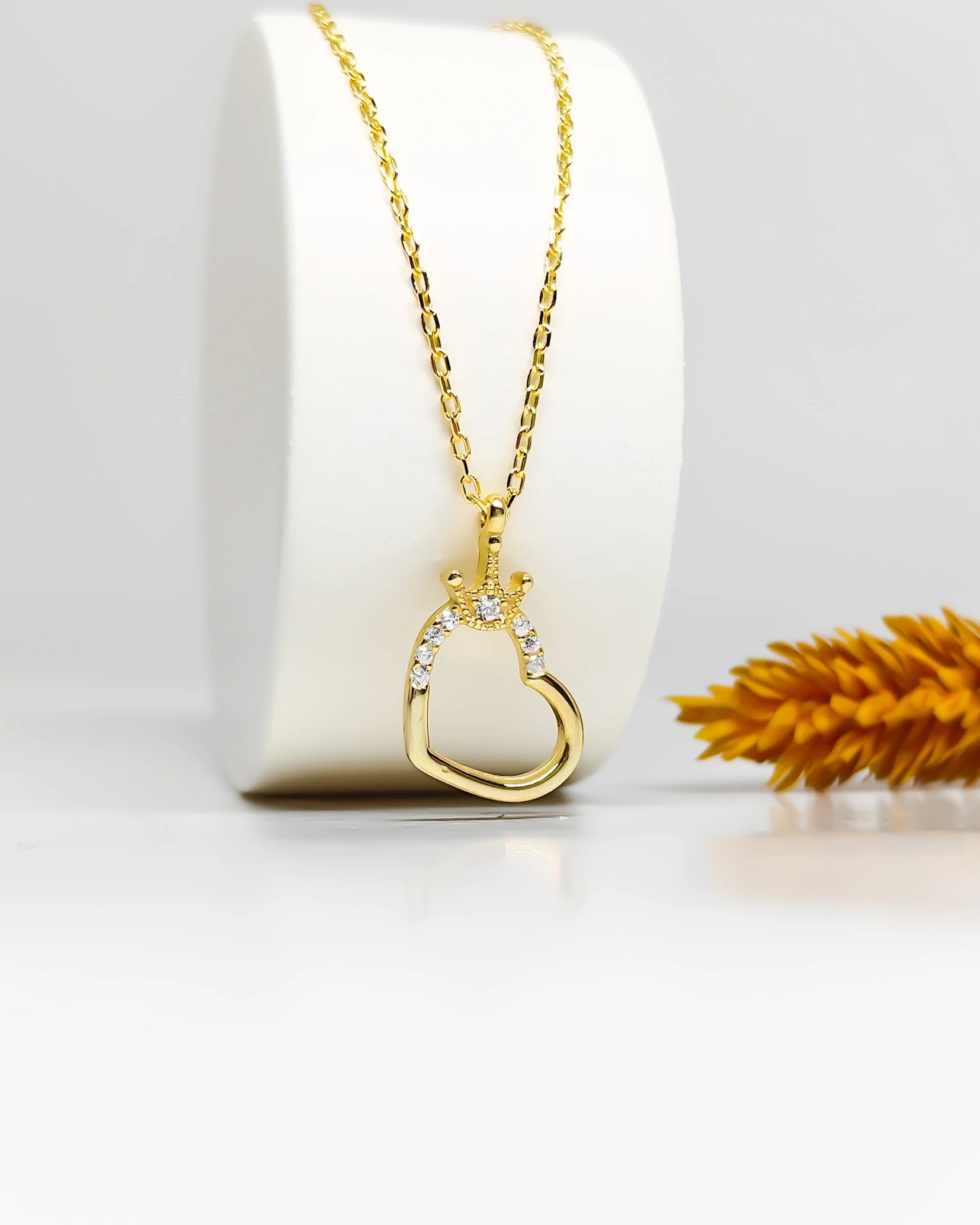 Modern Silver Crown Details Heart Necklace Gold Filled
