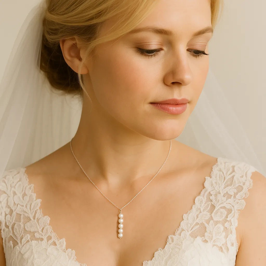 Vent Saphir Silver Baroque Pearl Choker Necklace