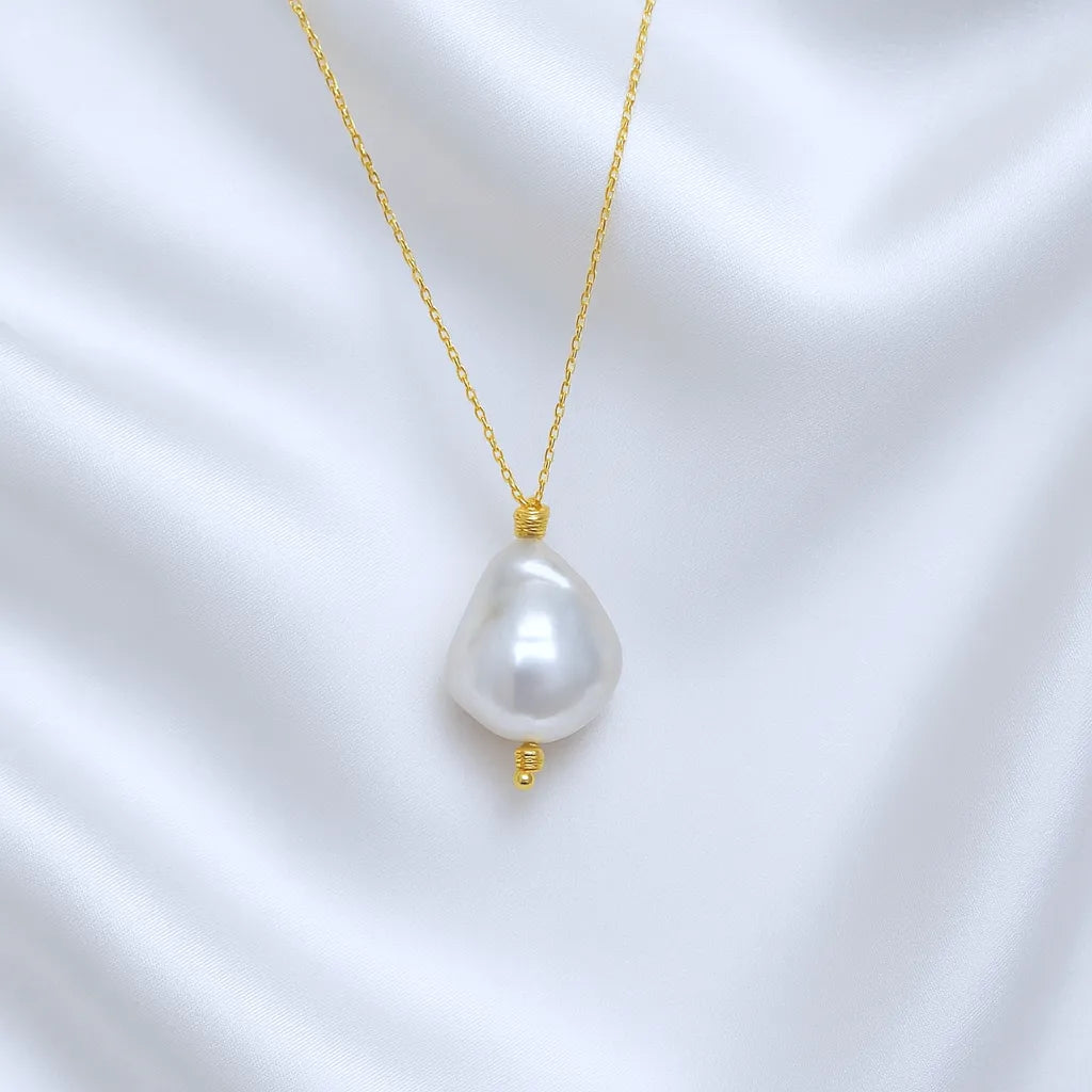 Lys Doré Single Large Baroque Pearl Necklace