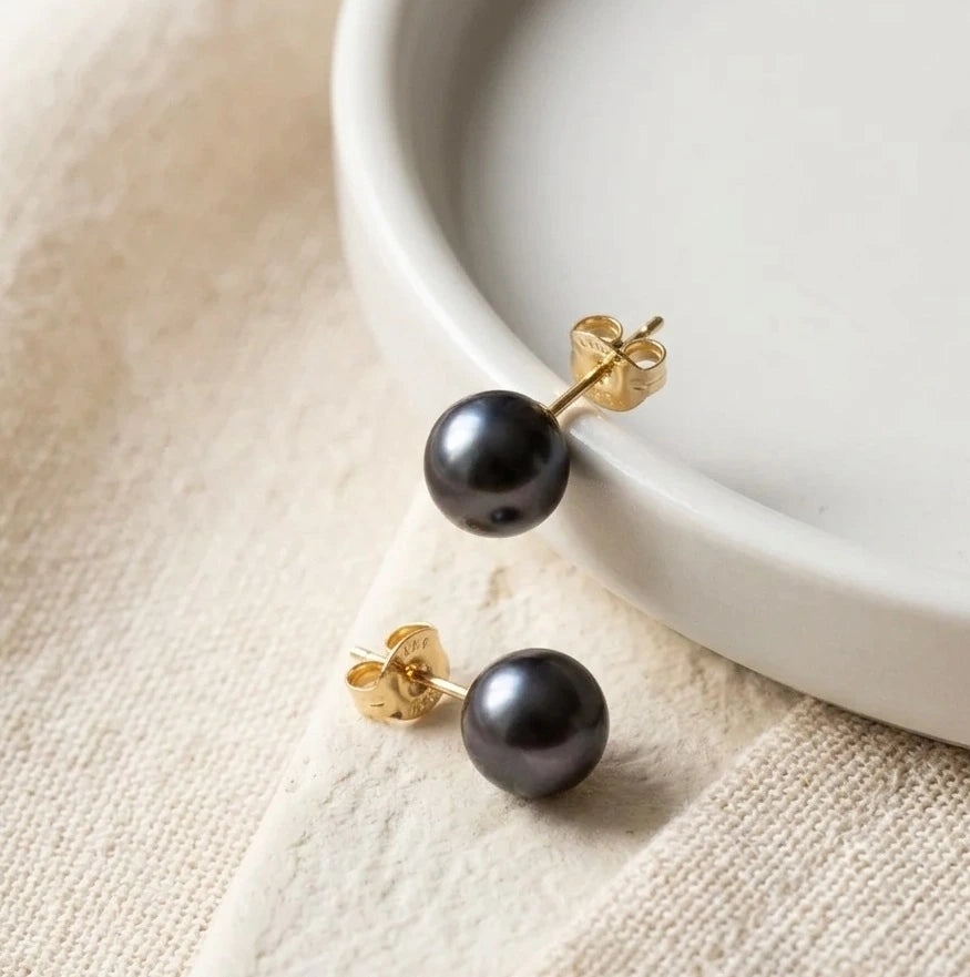 Voile d’Or Gold Filled Black Pearl Stud Earrings