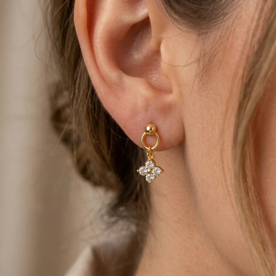 Four-Petal CZ Flower Charm Ball-Back Titanium Labret Stud