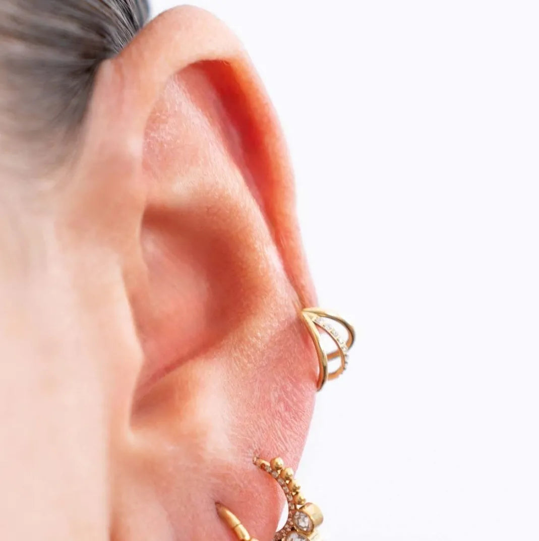 Triple Crystal Hinged Helix Piercing