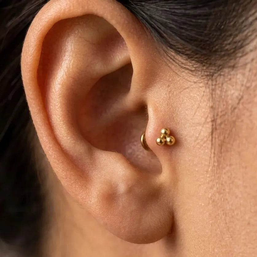 Trinity Cluster Titanium Flat Back Labret Stud | 6mm 8mm 10mm Tragus Piercing